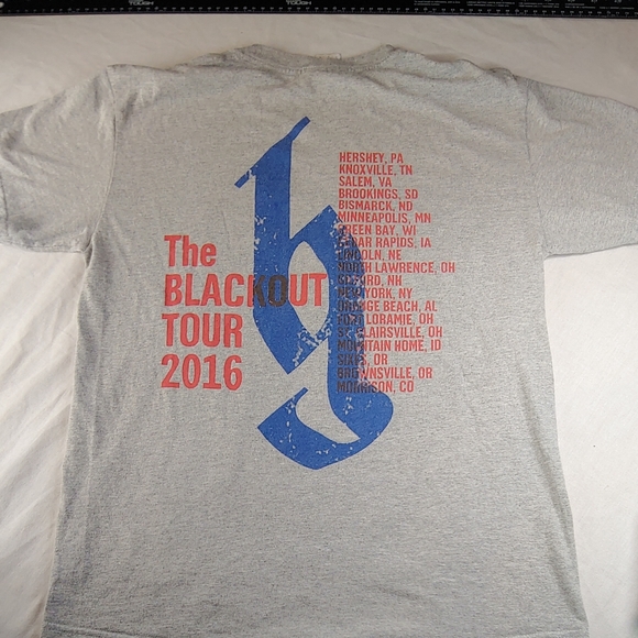 Brantley Gilbert 2016 Blackout Tour If You Can't Live It Down, Live It Up Medium - Picture 8 of 10